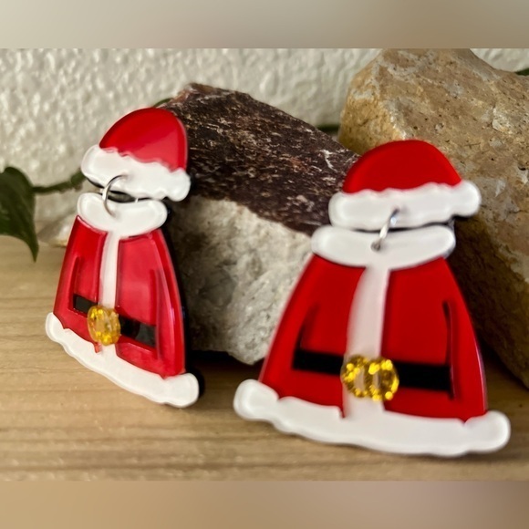 🎅🏼Christmas Santa Suit Women’s Dangle Drop Earrings NEW - Picture 2 of 4